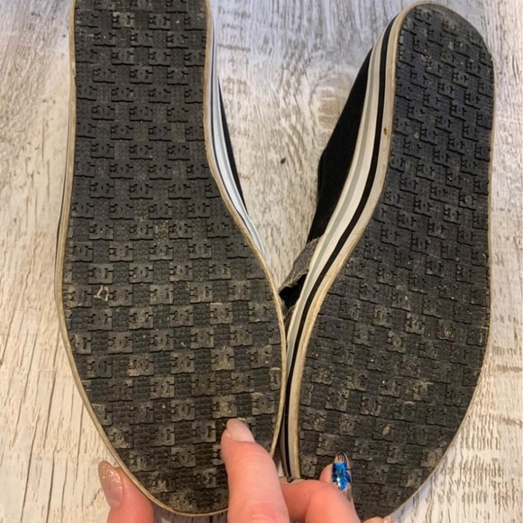 DC ballet flats shoes in black, white and silver grey with Velcro straps, US 6.5 - Picture 3 of 4